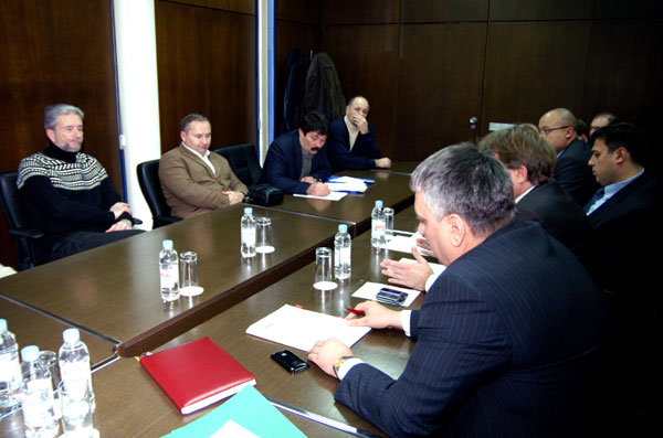 2009. 12. 16. -  Ministar Kalmeta primio predstavnike Sindikata Hrvatskih željeznica